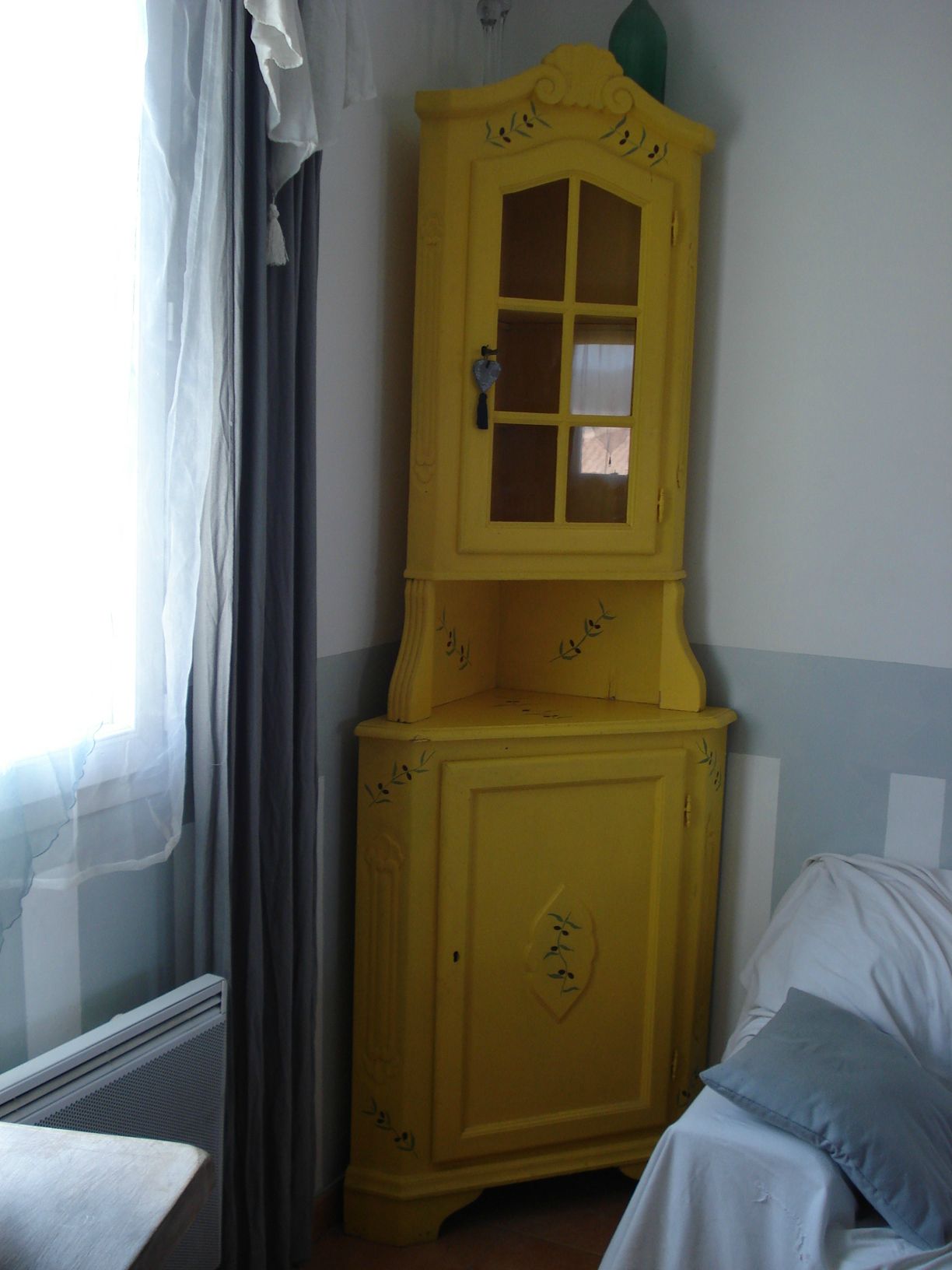 Meuble d'angle relooké