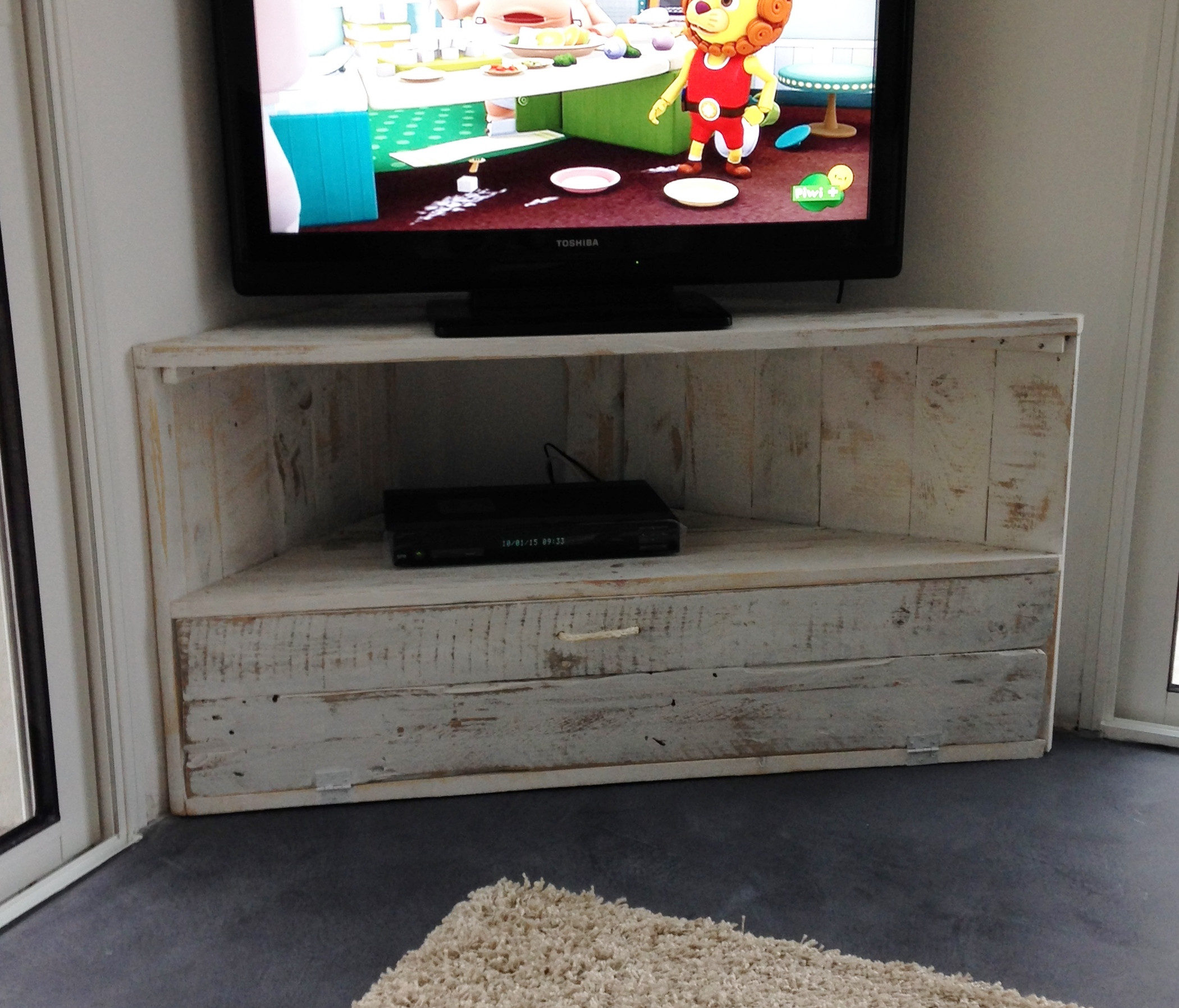 Fabriquer un meuble d'angle tv
