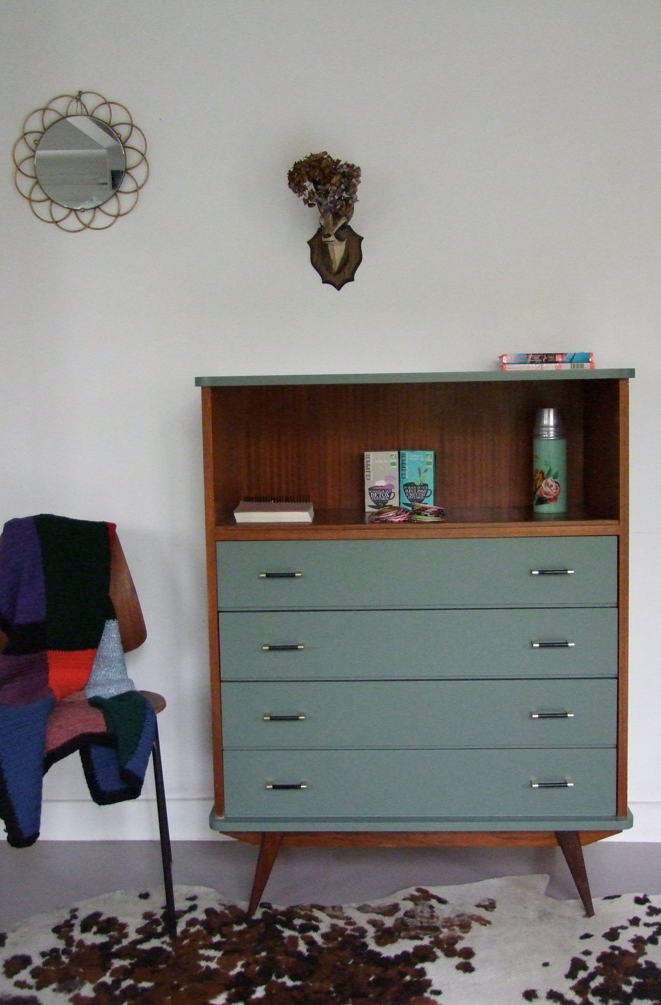 Meuble scandinave peint