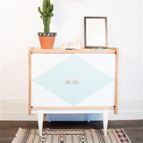 Rouleau adhésif pour meuble scandinave
