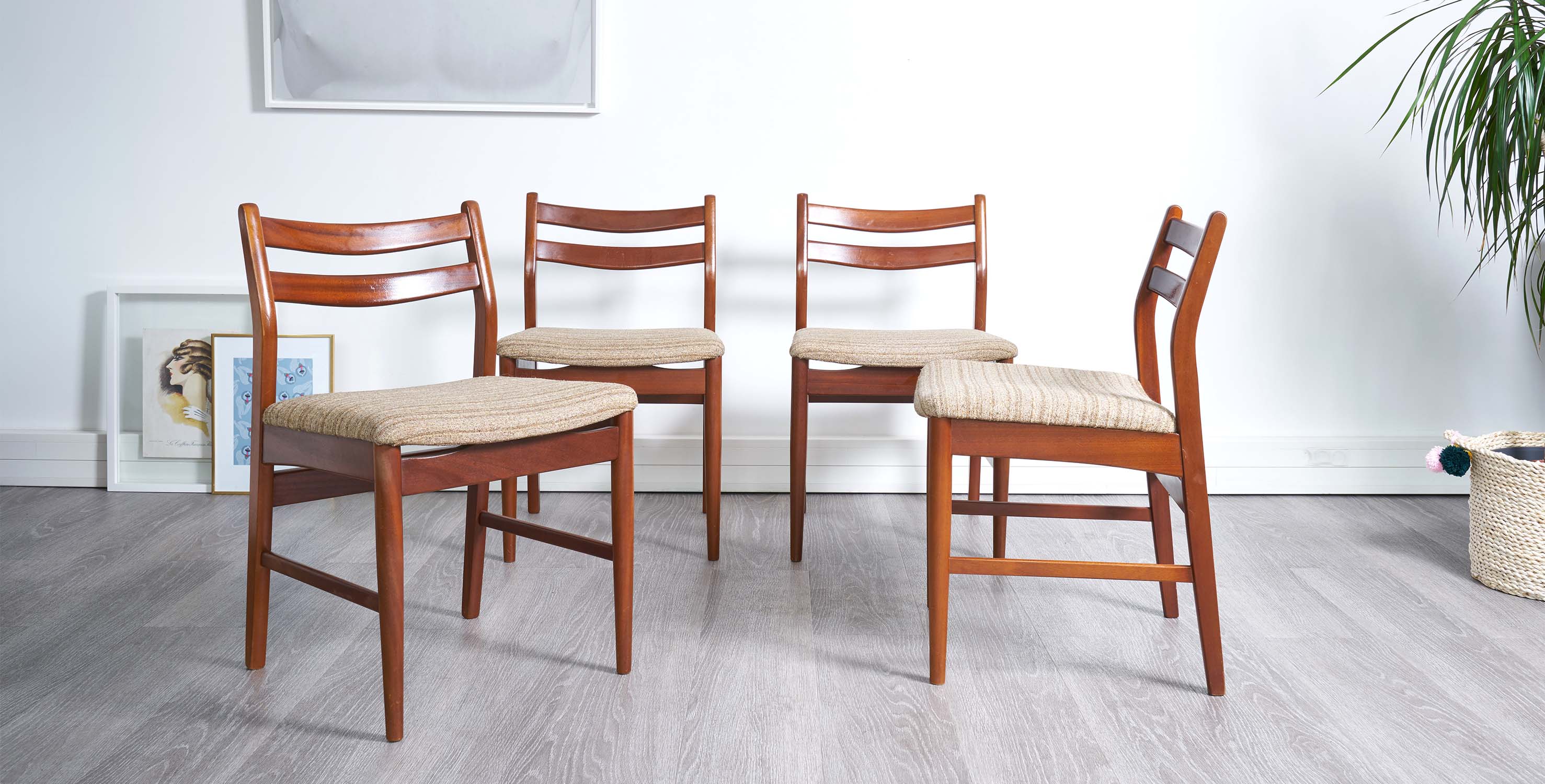 Chaise teck scandinave