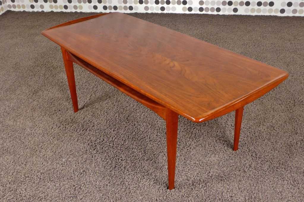 Table basse scandinave en teck