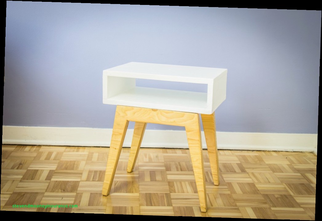 Fabriquer table chevet scandinave