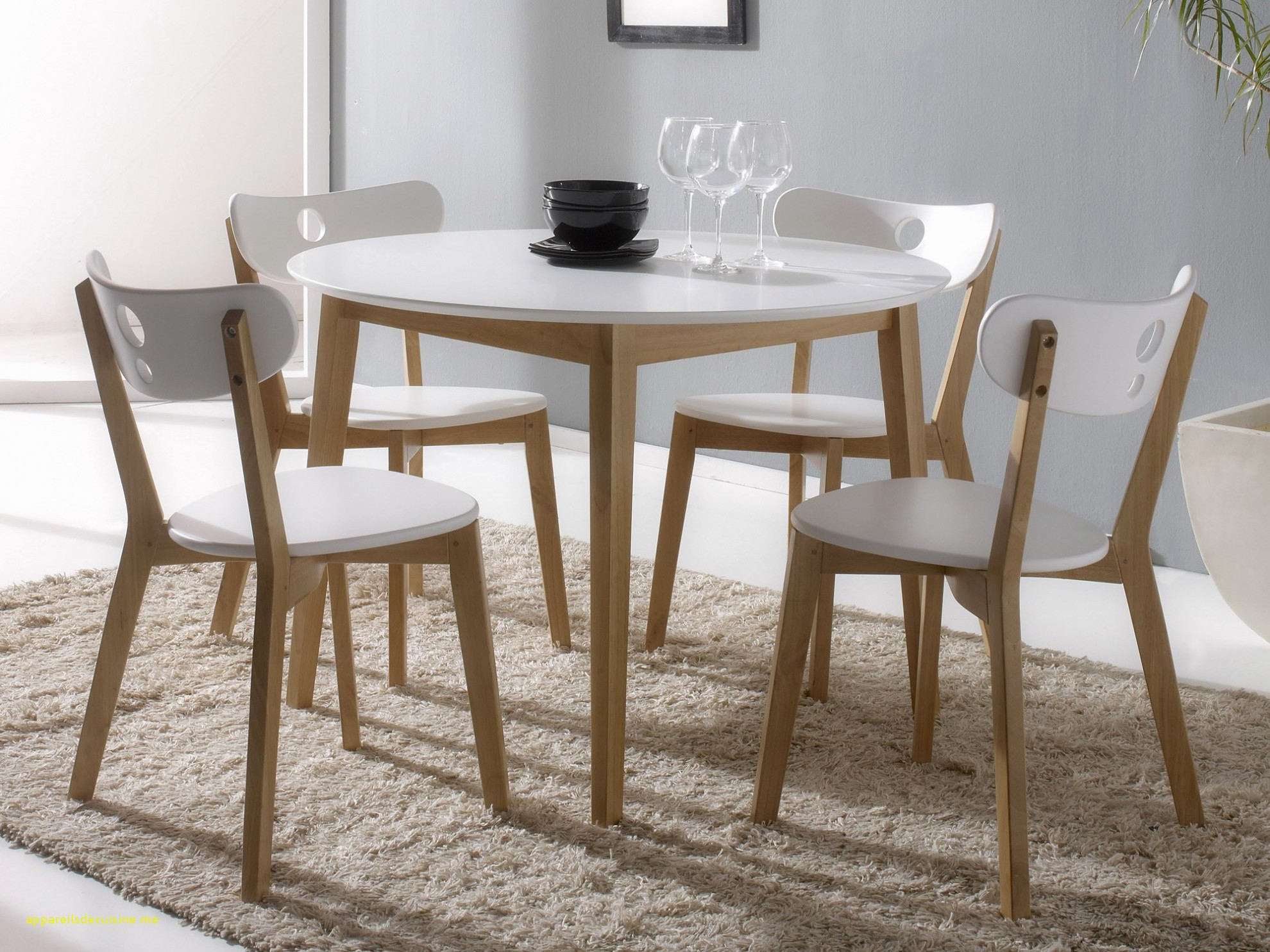Table de salle a manger ronde scandinave