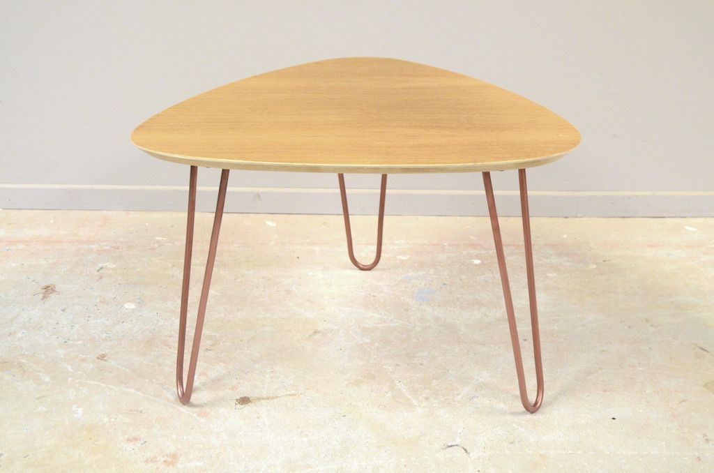 Table scandinave pied epingle