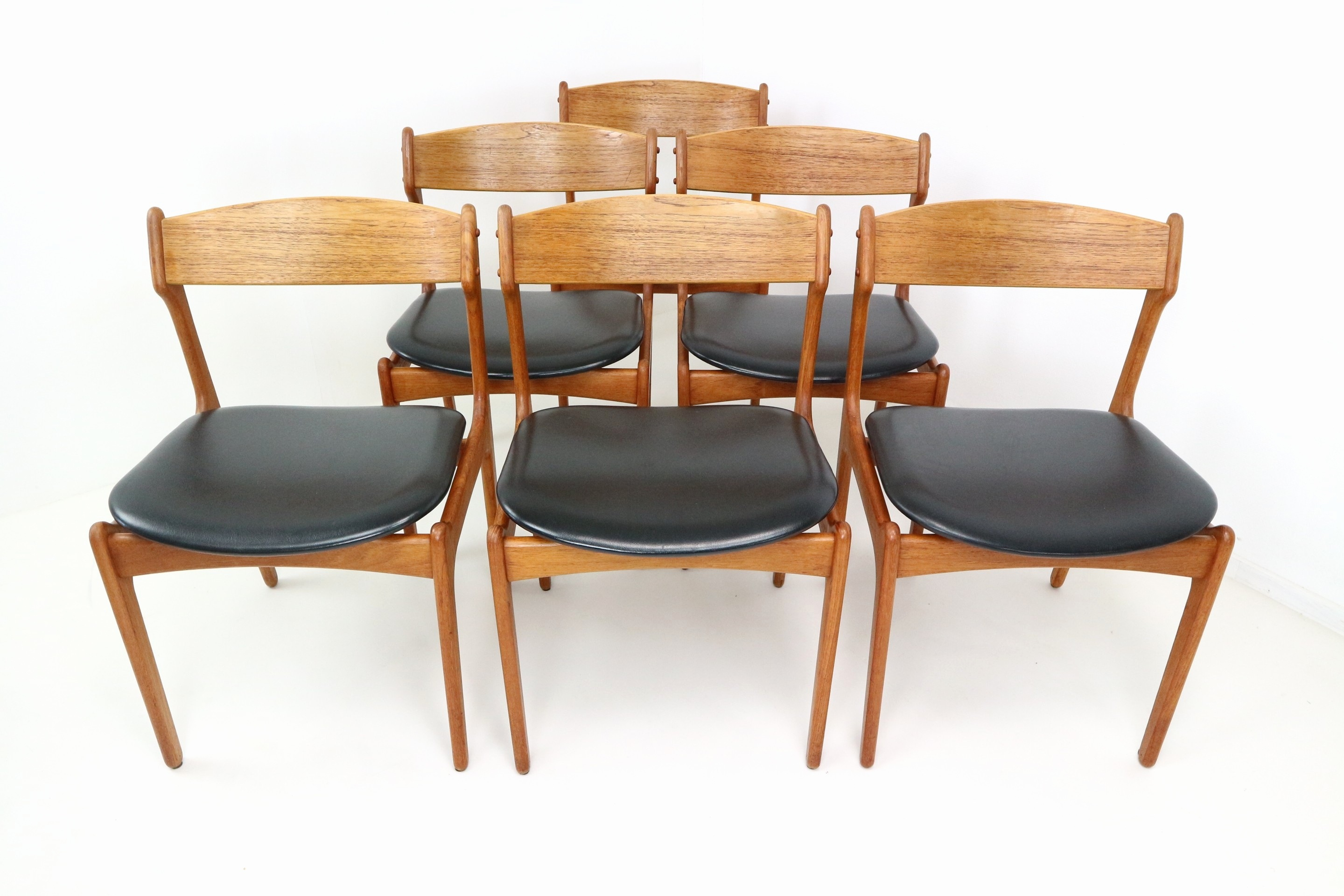 Table et 6 chaises scandinave
