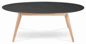 Table a manger scandinave noire