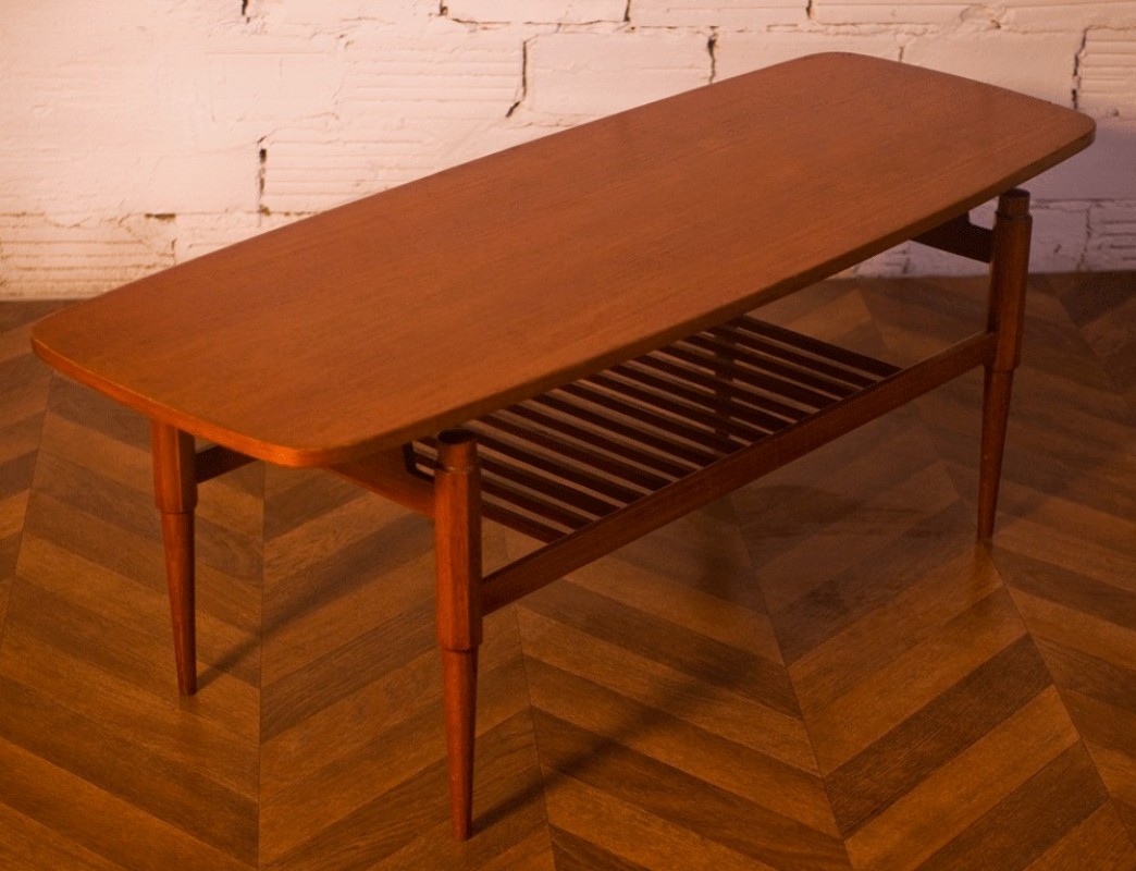 Table scandinave industrielle