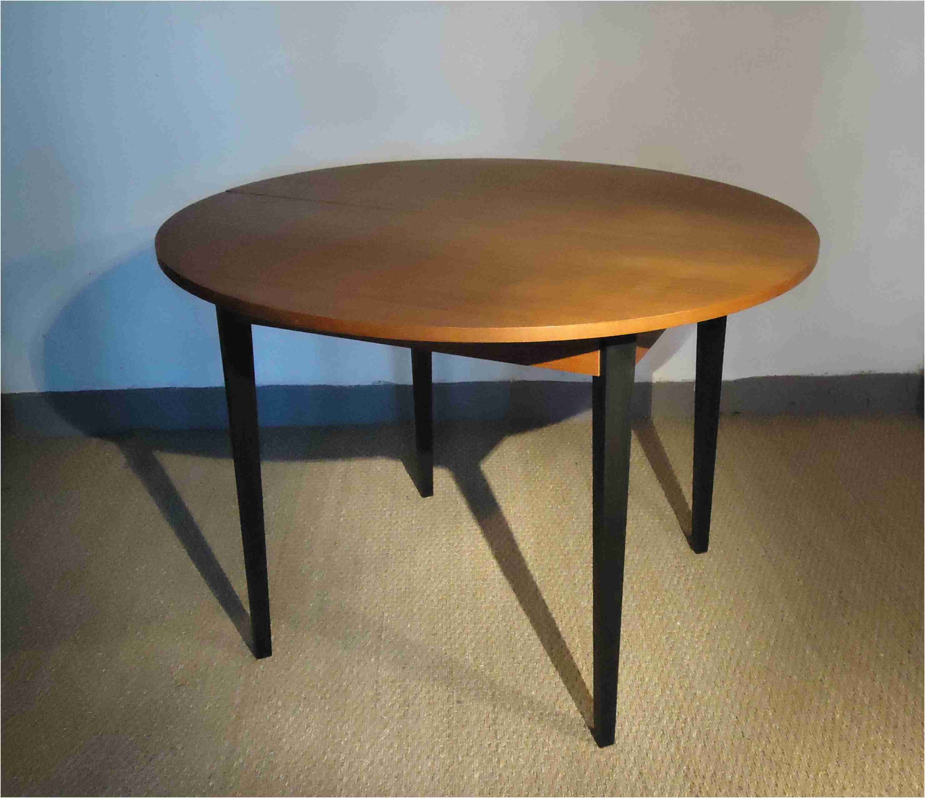 Table ronde scandinave avec rallonges
