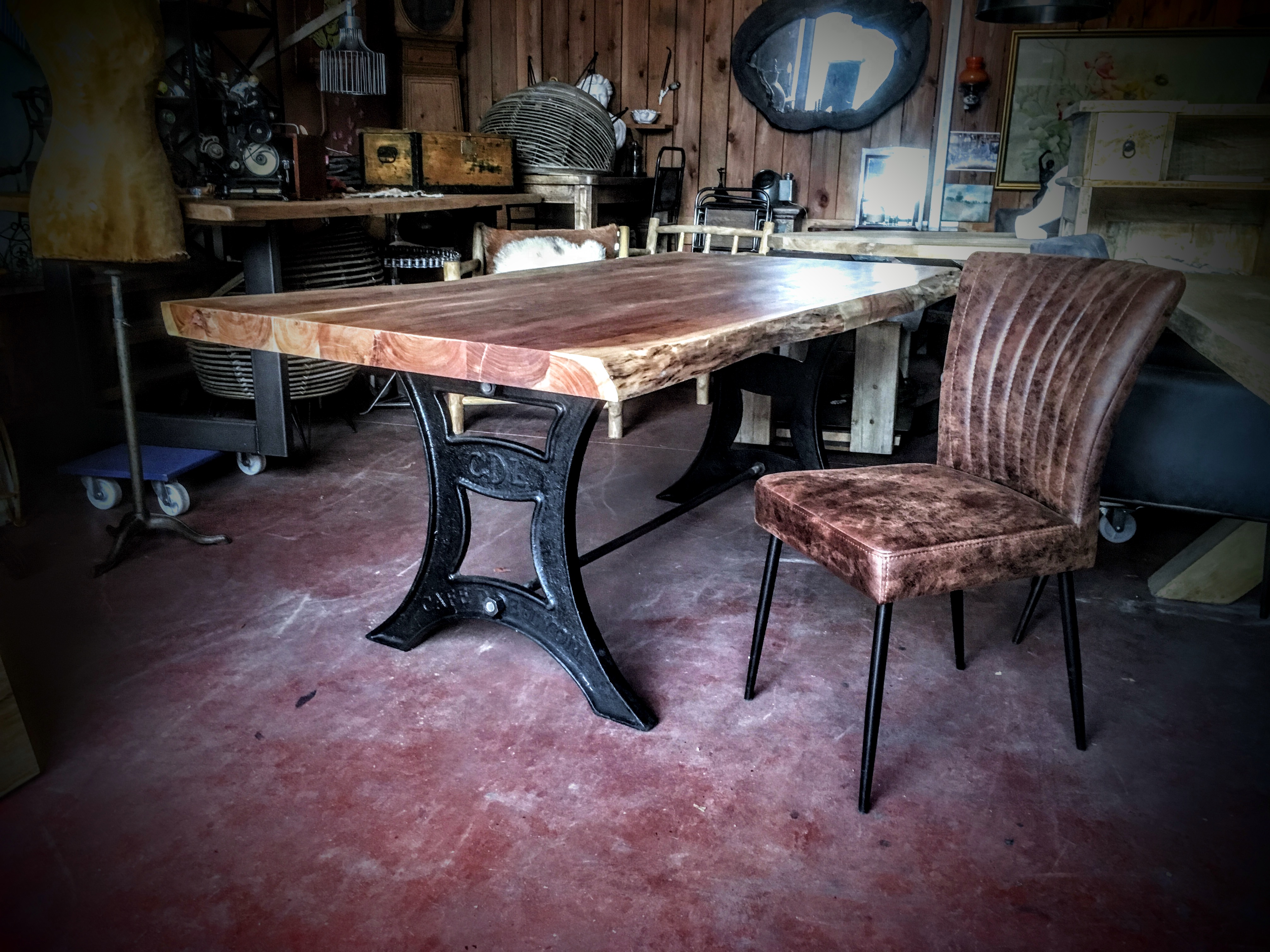 Table scandinave lyon