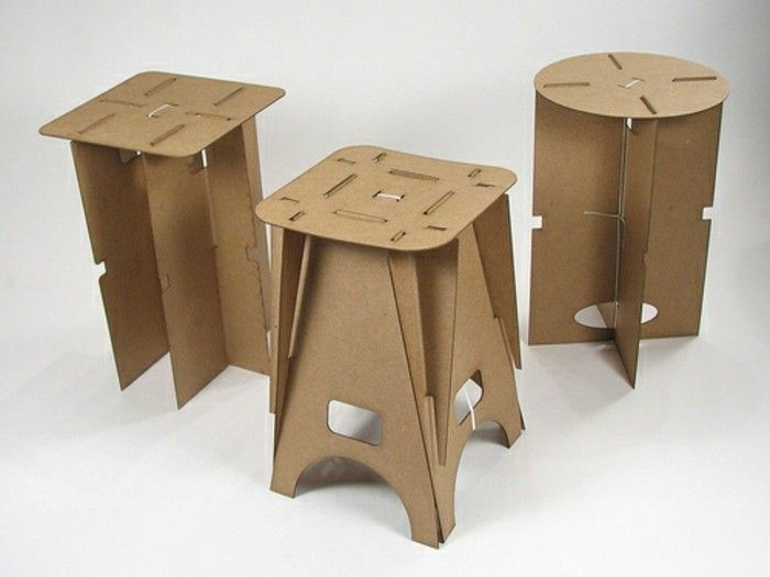 Meuble en carton tabouret