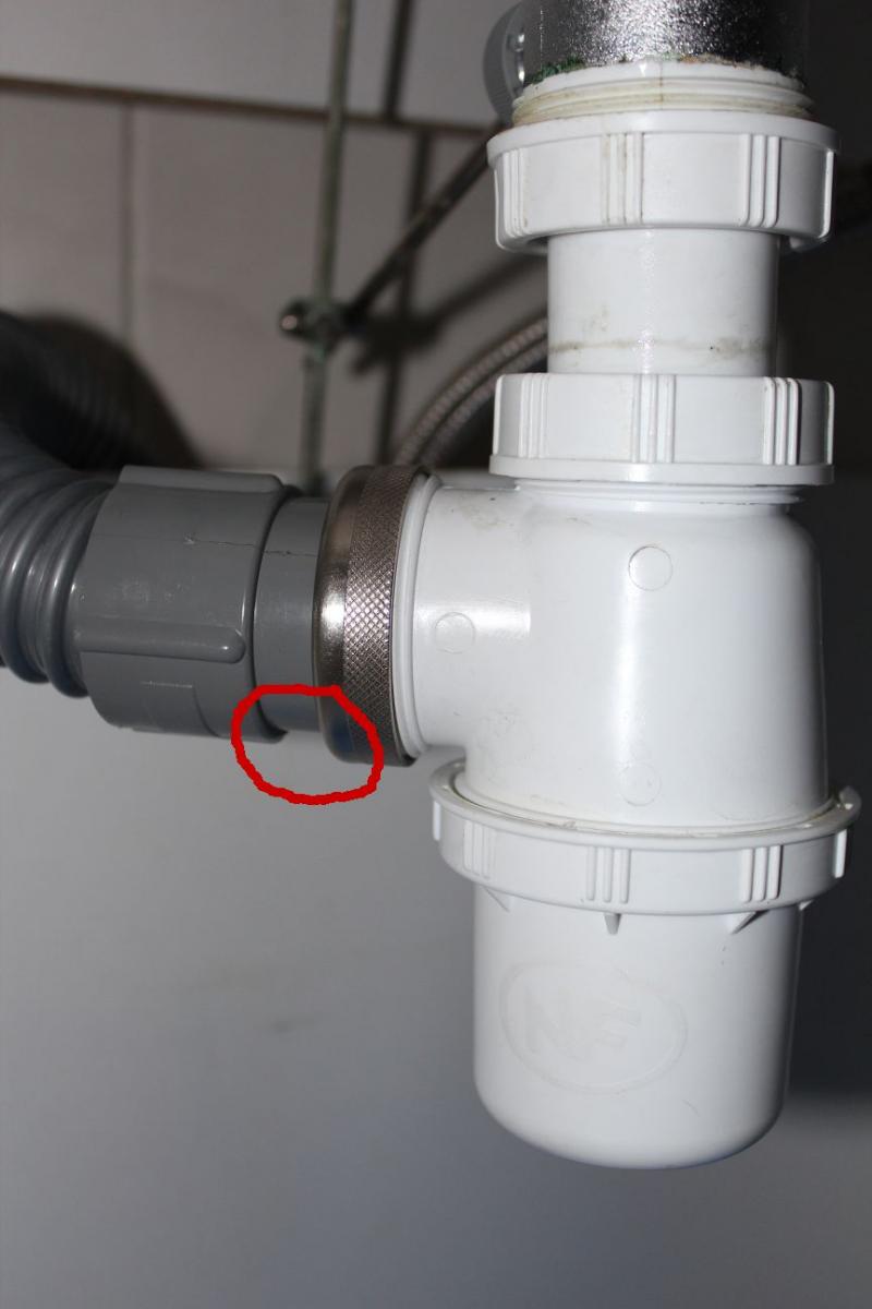 Siphon evier salle de bain