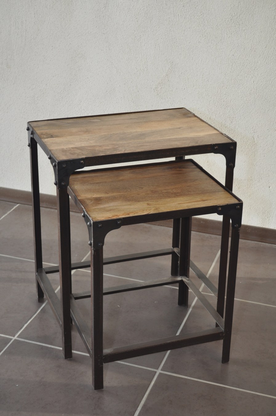 Table basse gigogne style industriel