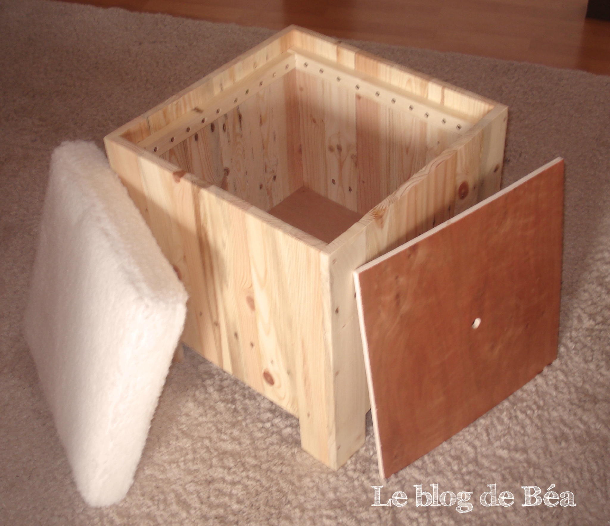 Petit tabouret en palette