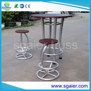 Table haute ronde avec tabouret
