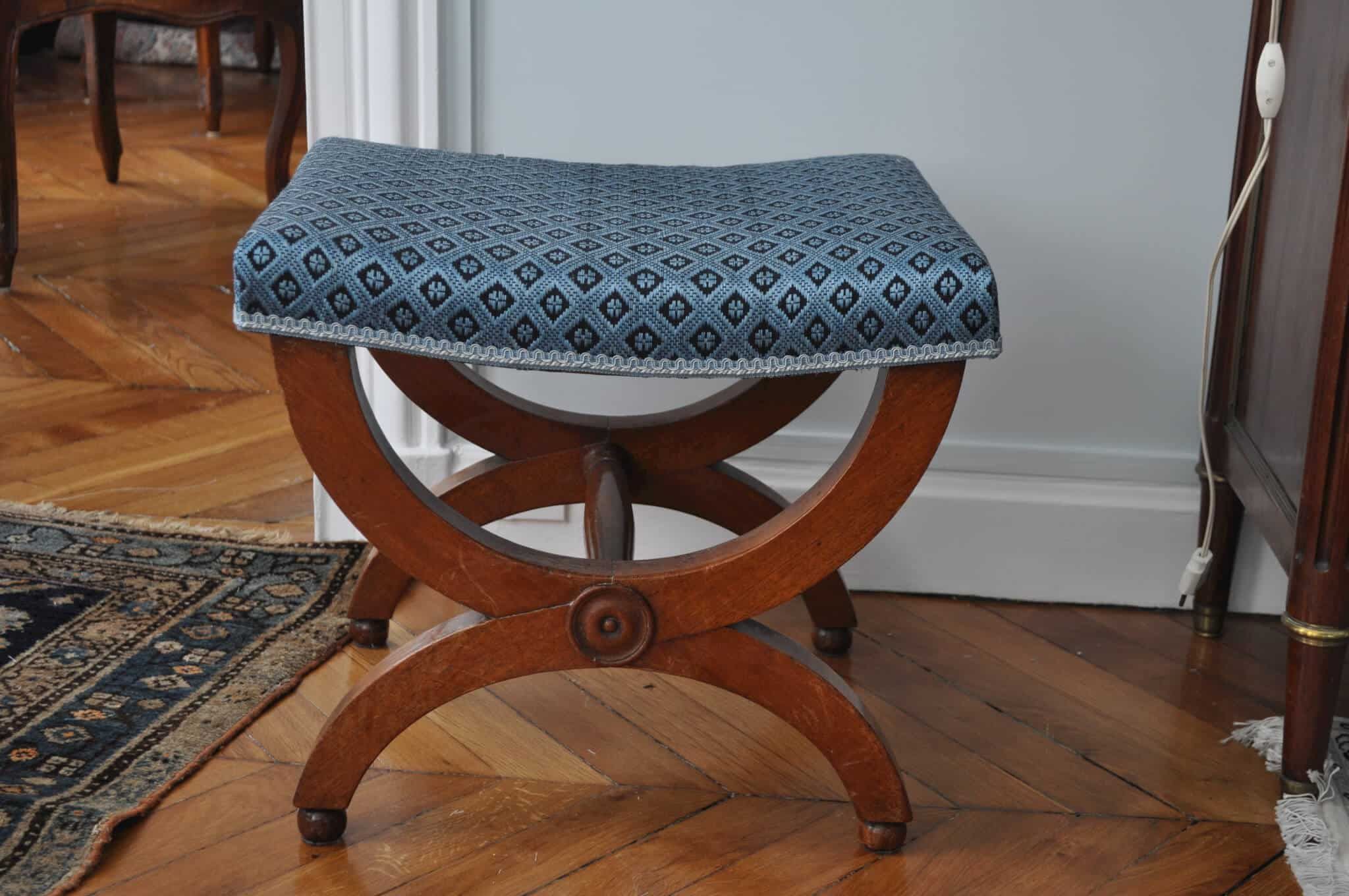 Tabouret romain