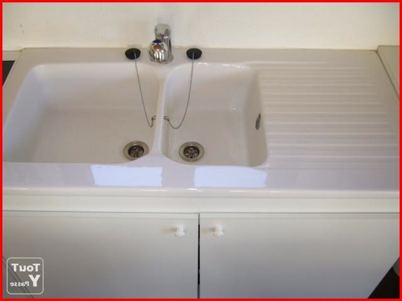 Fixation pour evier inox a poser