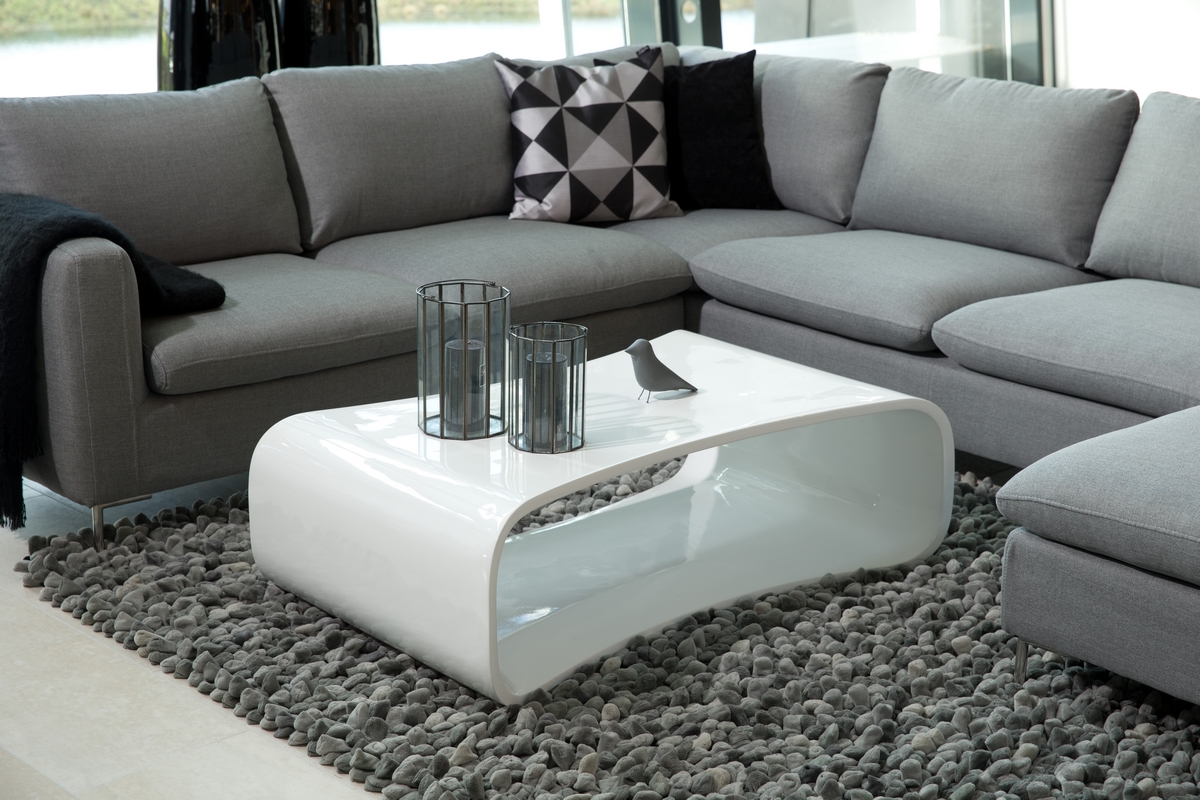 Table basse cuir pas cher