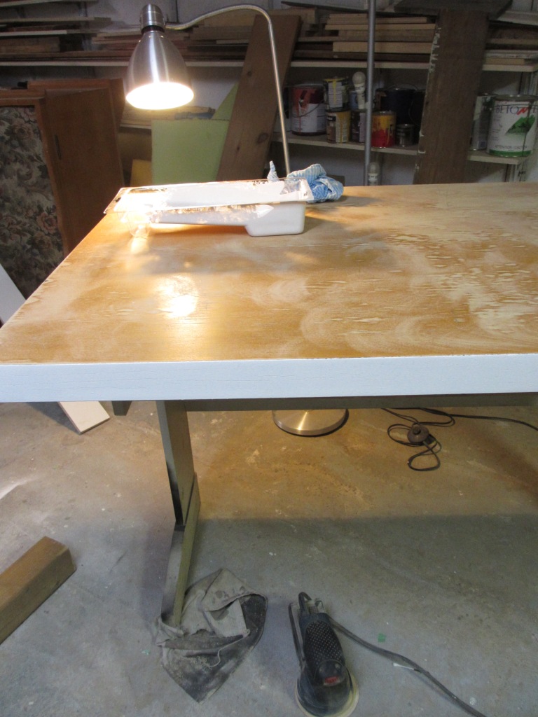 Avec quoi recouvrir une table basse en verre