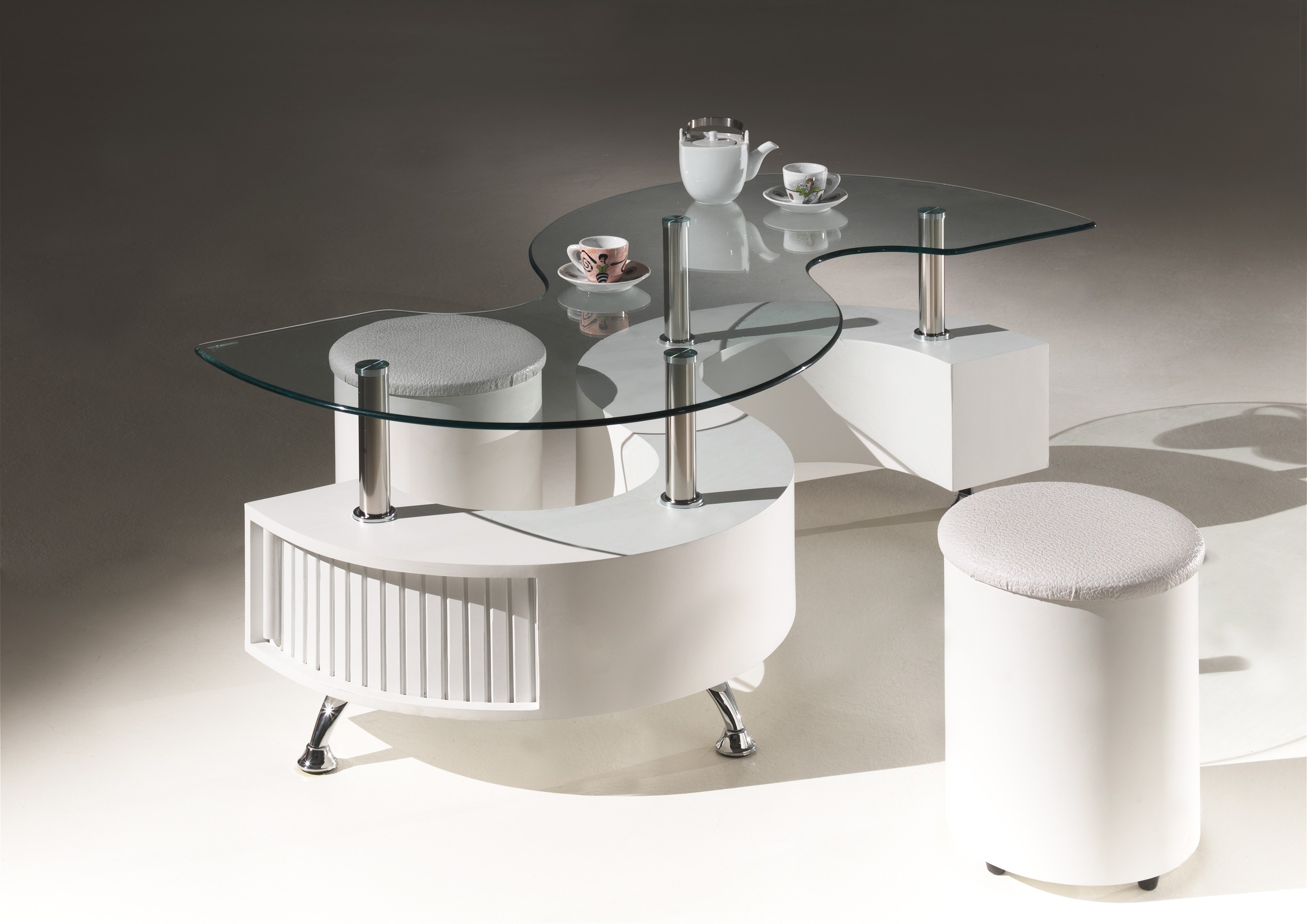 Table basse en verre en s