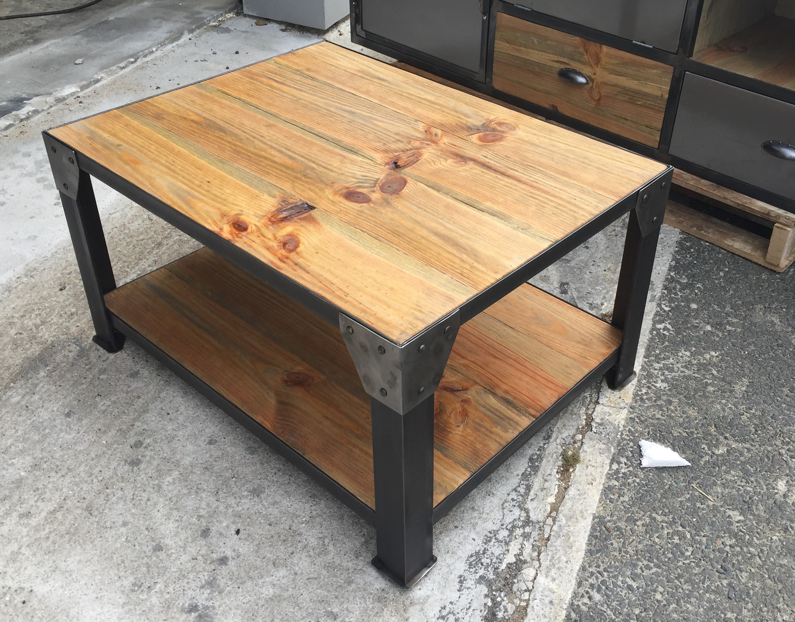 Table basse look industriel