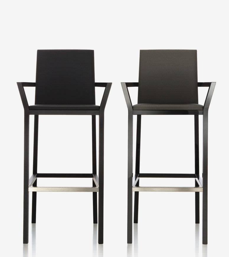 Tabouret de bar en bois assise paille