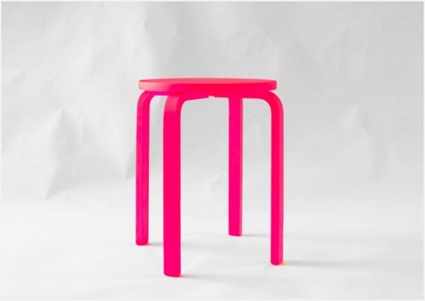 Tabouret avec dossier pour coiffeuse